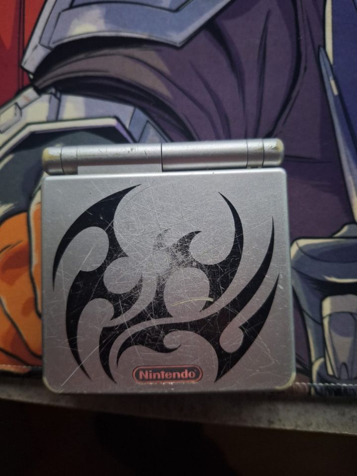 Gameboy Advance SP Silber + 13 Spiele in Neunkirchen