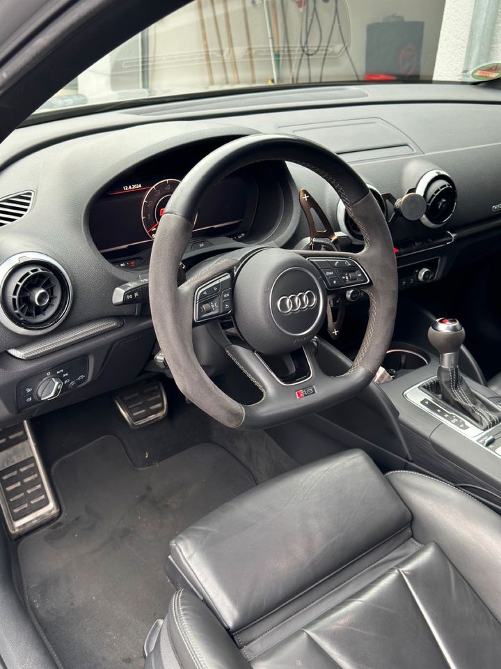 Audi RS3 8V (B&O) in Spay