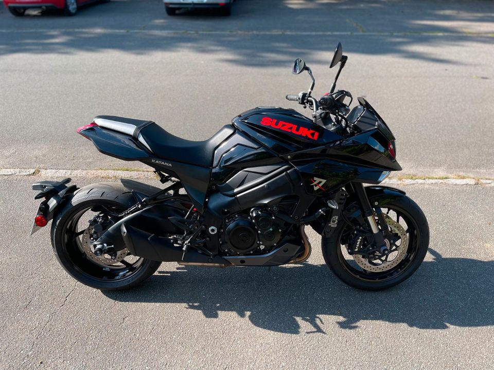 Suzuki GSX-S 1000 S Katana schwarz Zubehör erst 1.859 km wie neu! in Hamburg