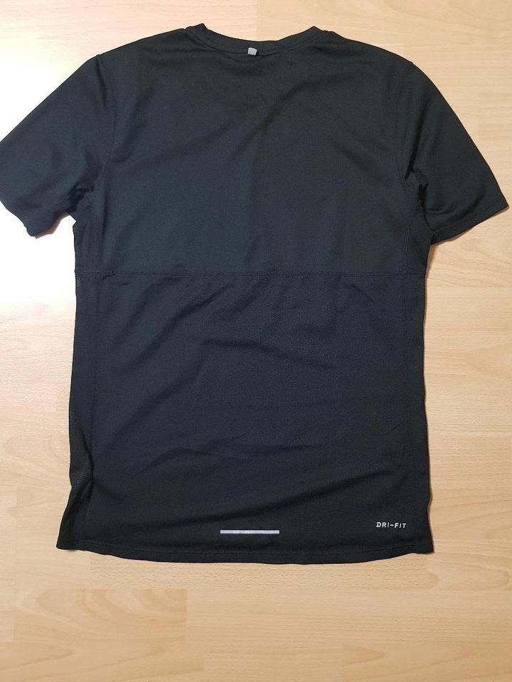 Nike T-Shirt in München