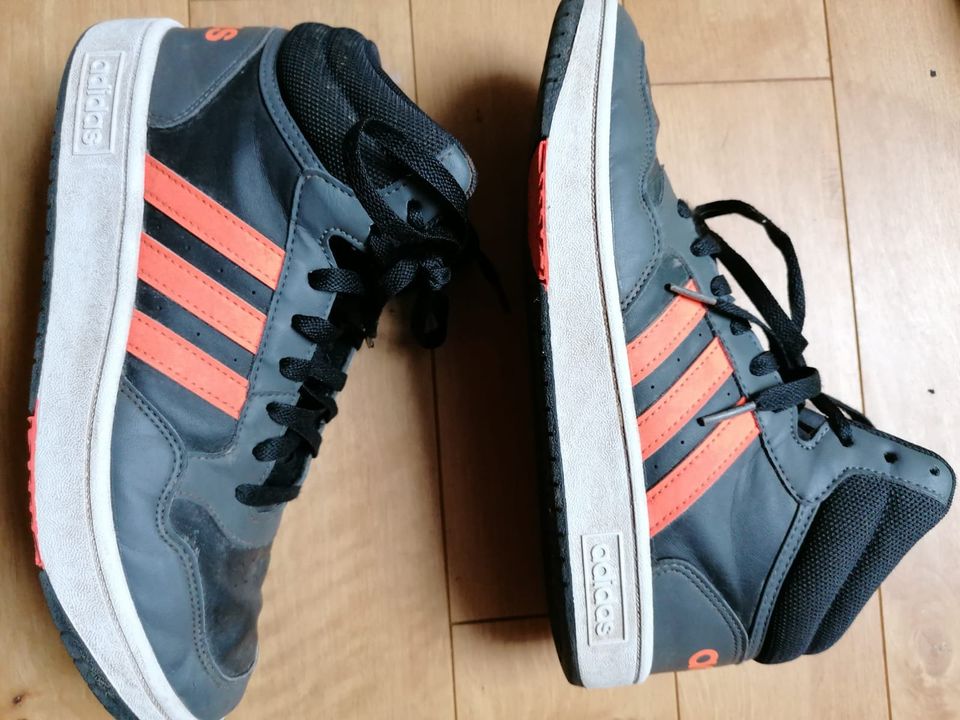 Adidas hohe Sneaker gebraucht schwarz orange 39 40 in Mörlenbach