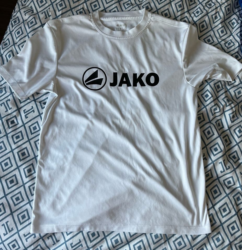 Funktionsshirts Adidas, Nike & Jako Gr.164 in Nandlstadt