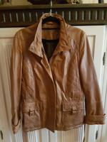 Super schöne Lederjacke Damen 100% Lamm Nappa Gr.42 Niedersachsen - Loxstedt Vorschau