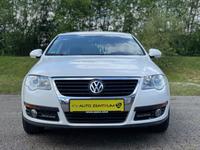 Volkswagen Passat 1.6 Lim. Trendline*SHZ*AC*NEU TÜV Nordrhein-Westfalen - Velbert Vorschau