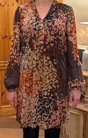Longbluse Bluse Tunika Esprit Gr. 36 NEU Sachsen - Diera-Zehren Vorschau