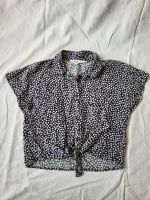 Bluse Crop mit Knoten Blumen Lila Schwarz Weiß Gr. 152 H&M Nordrhein-Westfalen - Bocholt Vorschau