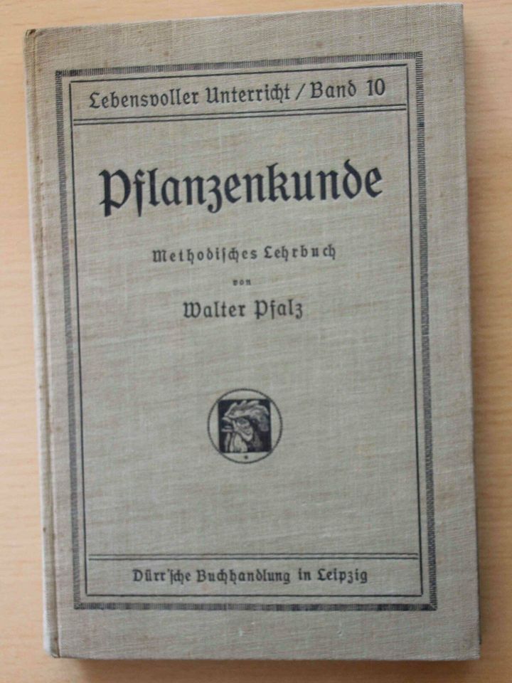 Pflanzenkunde von Walter Pfalz, 1925 & weitere Bücher Biologie in Berlin