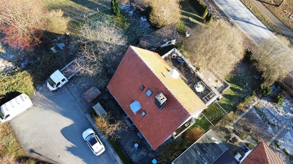 Zweifamilienhaus mit großem Garten in Diemarden nahe Göttingen in Gleichen