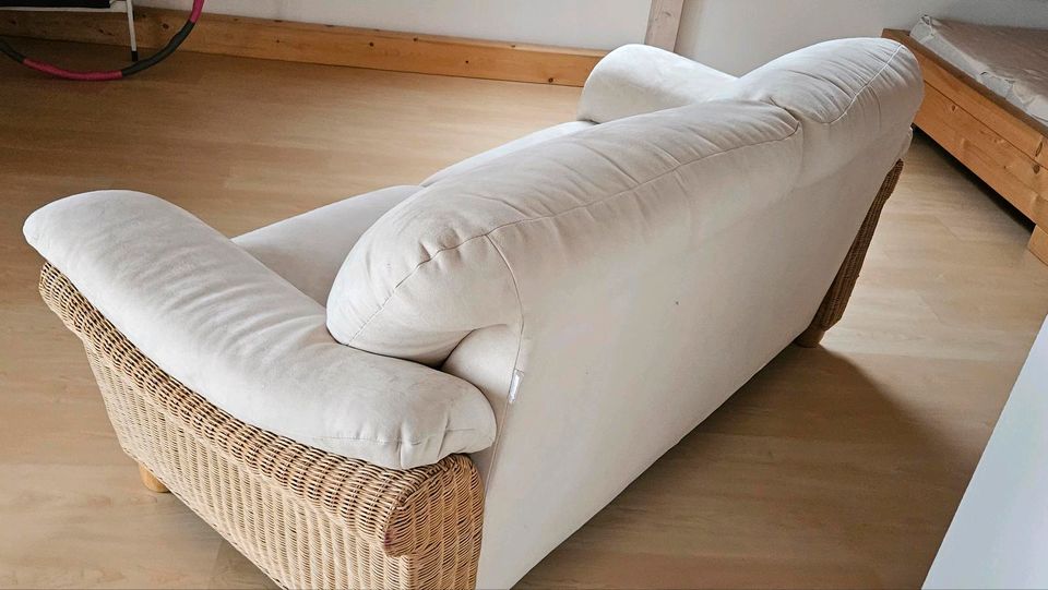Couch im Landhausstil in Geretsried