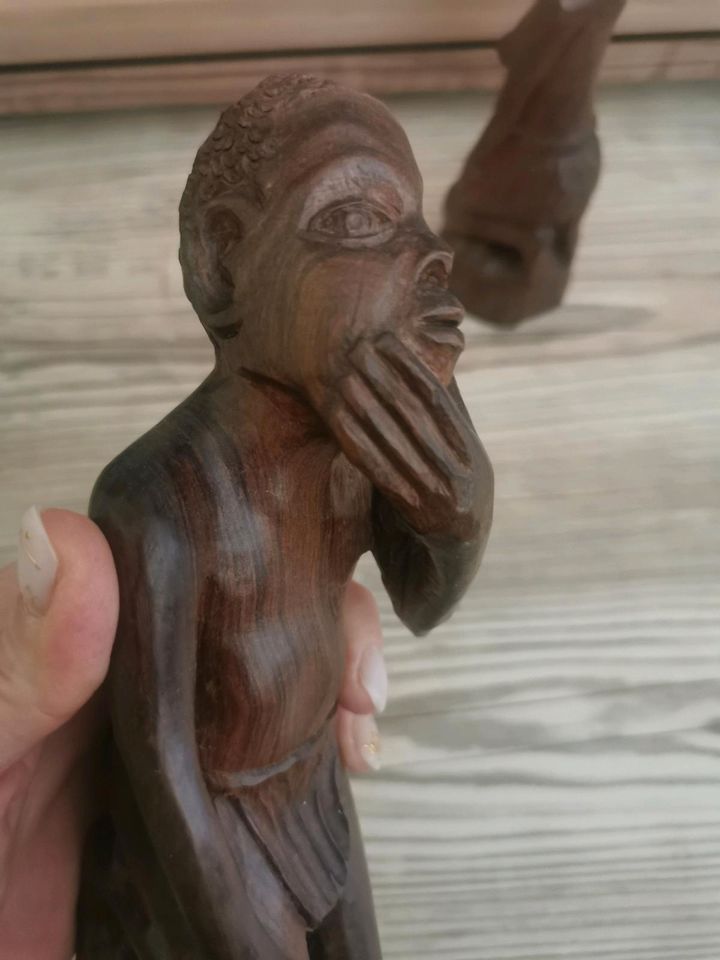 Deko Afrika Figuren Holz geschnitzt in Gommern