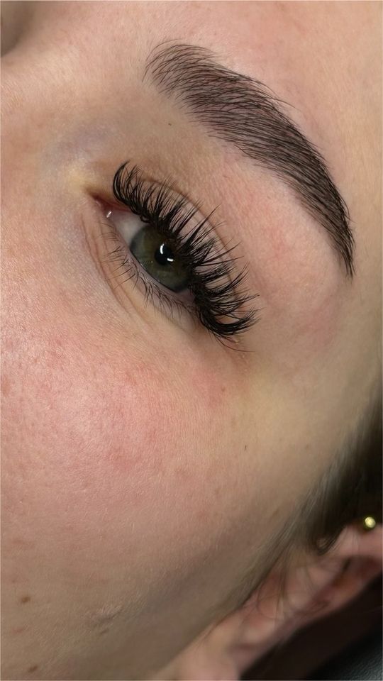 Modell Wimpernverlängerung Lashes |1:1 Wimpern| Volumen Wimperm in Hamburg