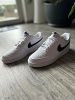 NIKE COURT VISION schwarz/weis NEU 45 Thüringen - Drei Gleichen Vorschau