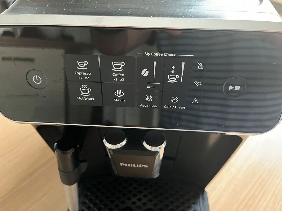 Philips-Kaffee-Vollautomatisch 2200 in Püttlingen