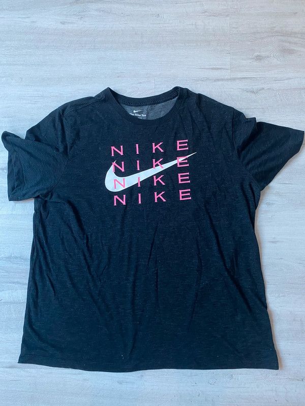 Nike Dri-Fit T-shirt in Krefeld