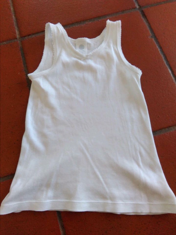 Sanetta Unterhemd Größe 116 in Ehekirchen