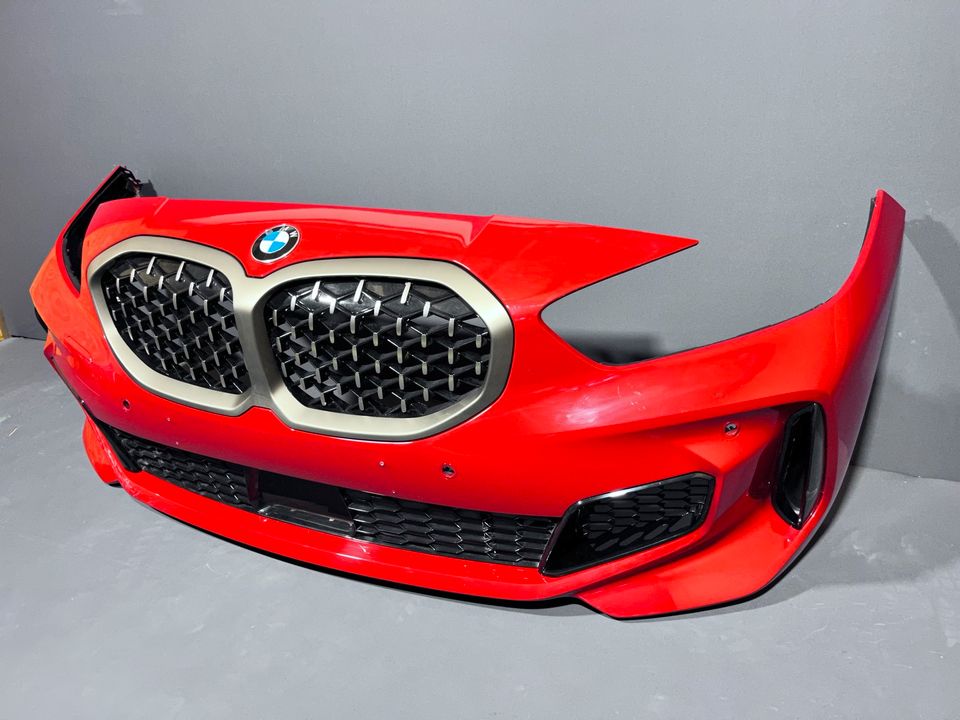 BMW 1er F40 M135i  M-Paket Stoßstange Frontschürze Gitter Grill in Schönberg