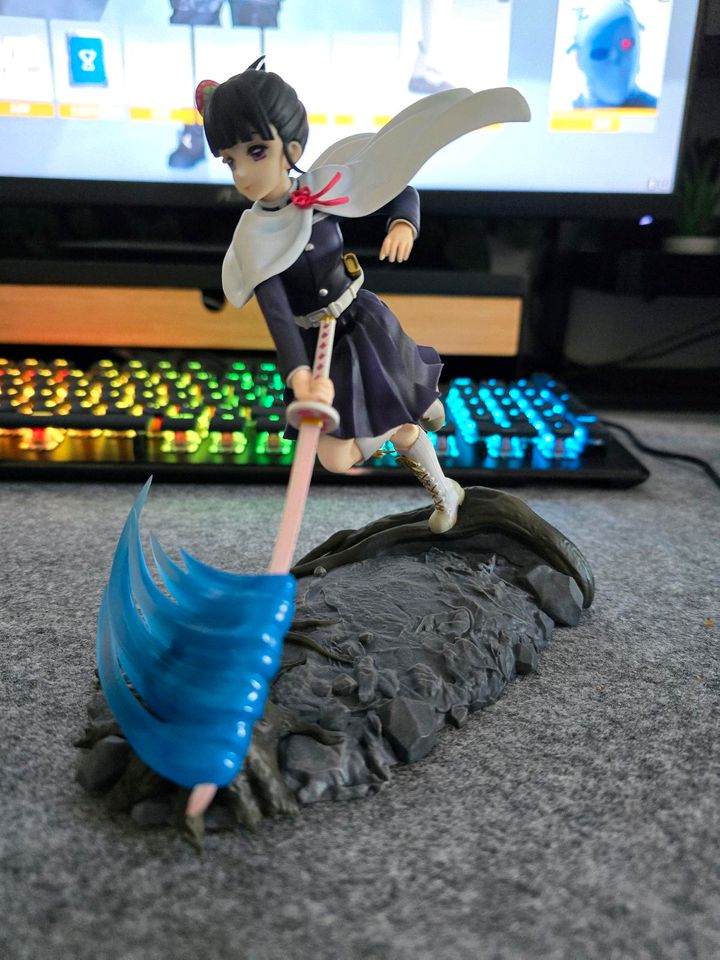 Anime Manga Demon Slayer Figur / Figuren Set Nezuko und Kanao in Dresden