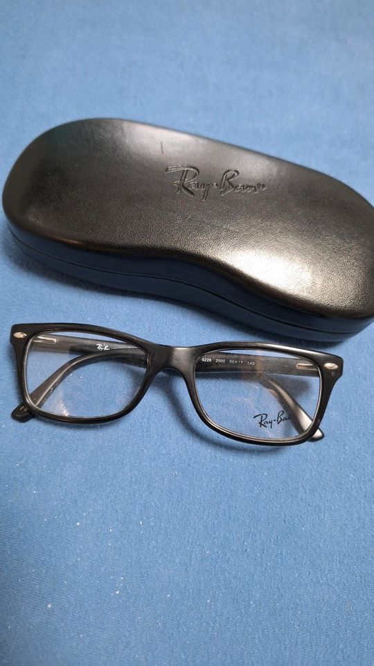 Ray Ban Brille 5228 Brillengestell Kostüm Mode schwarz mit Etui in Bad Eilsen