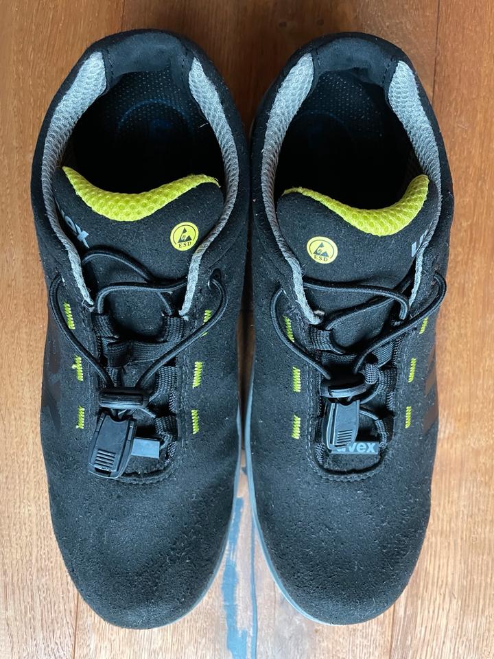 Uvex 1 Halbschuhe Sicherheitsschuhe S2 SRC Arbeitsschuhe in Leipzig