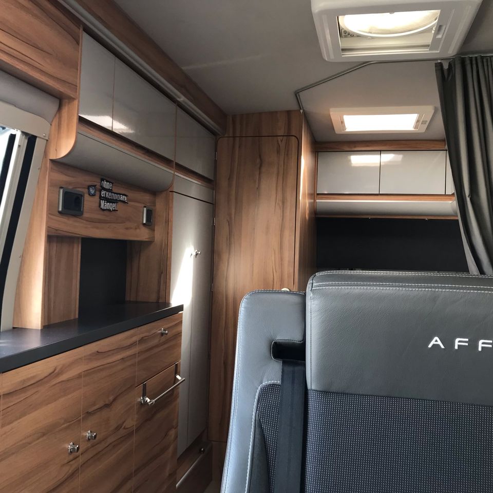 Affinity One Camper, top ausgestattet, Vollluft, AHK, Plattform in Grünstadt