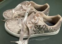 Hochzeit Standesamt  Braut Sneakers Hochzeitsschuhe Gr 41  si.Maß Hessen - Kelsterbach Vorschau