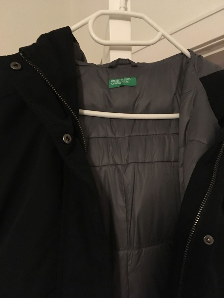 Benetton Parka Anorak Mantel in Hamburg