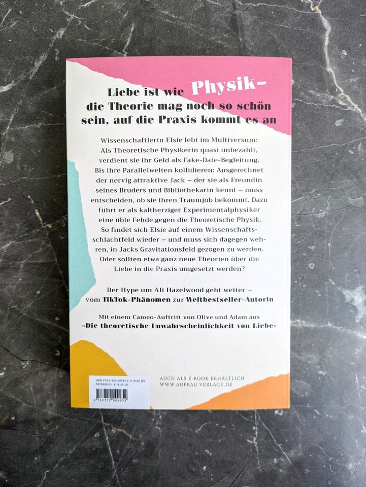 Love, theoretically Ali Hazelwood Roman Buch mit Farbschnitt in Herten