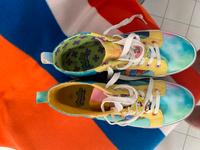 Sneakers spongebob / Gr.44 Düsseldorf - Benrath Vorschau