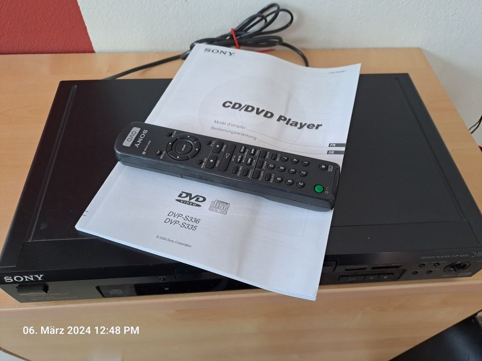 Sony DVP-S335 CD/DVD/VCD Player mit original Fernbedienung in Driedorf