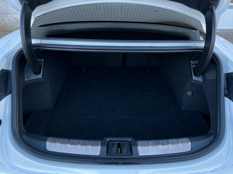 Porsche Taycan 4S - NEUE Batterie - TOP Zustand - Ambientelicht in Flensburg