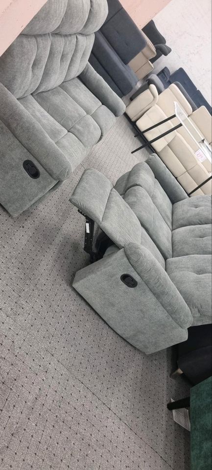 2 * 3er  Sofa inkl Relaxfunktion in Offenbach