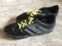 Fußballschuhe schwarz grau Adidas Gr. 4 Bayern - Pfaffenhofen a. d. Roth Vorschau