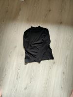 Schwarzer Pullover Gr. 134/140 Nordrhein-Westfalen - Blomberg Vorschau