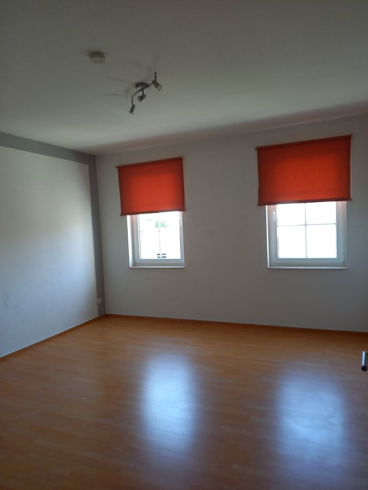2- Raum Wohnung, mit Einbauküche in Staßfurt