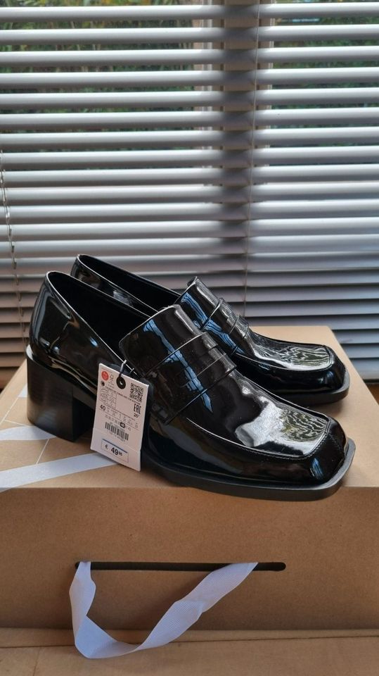 *ZARA* Lackleder Mokassins Loafer Karrée Schwarz 40 NP49,95€ NEU! in Ingolstadt