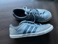 Adidas Neo Schuhe Sneaker Gr. 46, ehr kleiner 44 / 45 grau Nordrhein-Westfalen - Arnsberg Vorschau