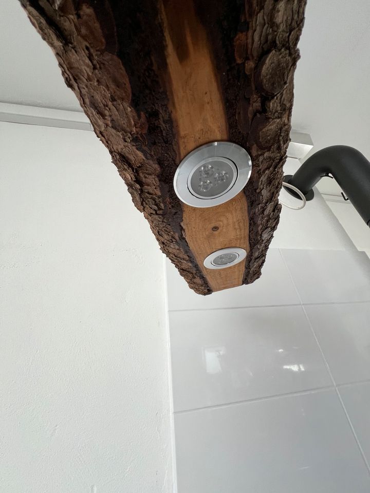 Holz Deckenlampe mit Einbaustrahler in Eckental 