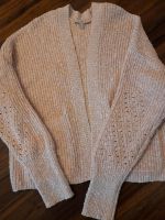 Niedliche Strickjacke von edc Größe S Neu Sachsen - Reichenbach (Vogtland) Vorschau