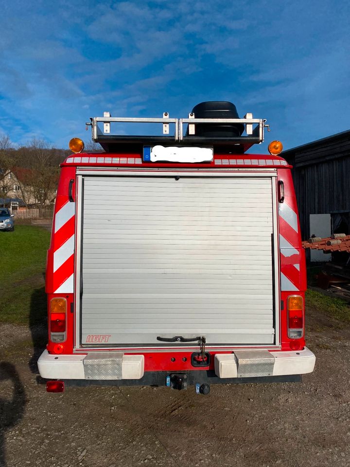 Camping Van Feuerwehr Oldtimer VW LT 35, 44.500km, H-Kennzeichen in Nürnberg (Mittelfr)