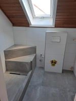 Fliesenarbeit/Ganze Badezimmer WC fachgerecht  renovieren Baden-Württemberg - Heubach Vorschau