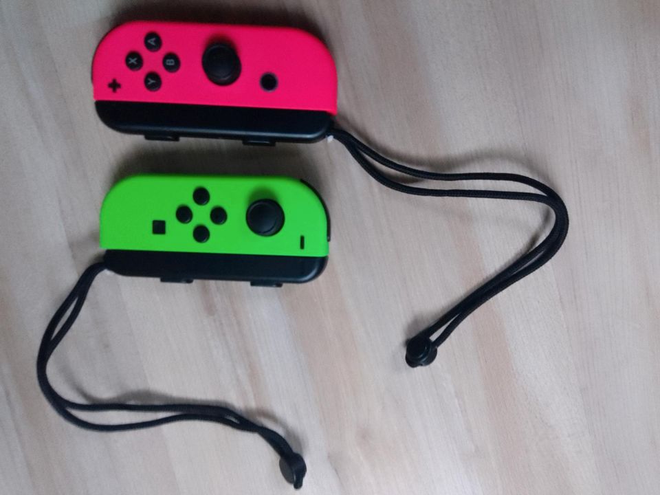 Nintendo Switch Super Mario Party mit Joy Con Set grün und pink in Geislingen an der Steige