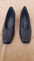 Schwarze Pumps Größe 6 / ca. 38,5/39, fast neu Baden-Württemberg - Illerkirchberg Vorschau