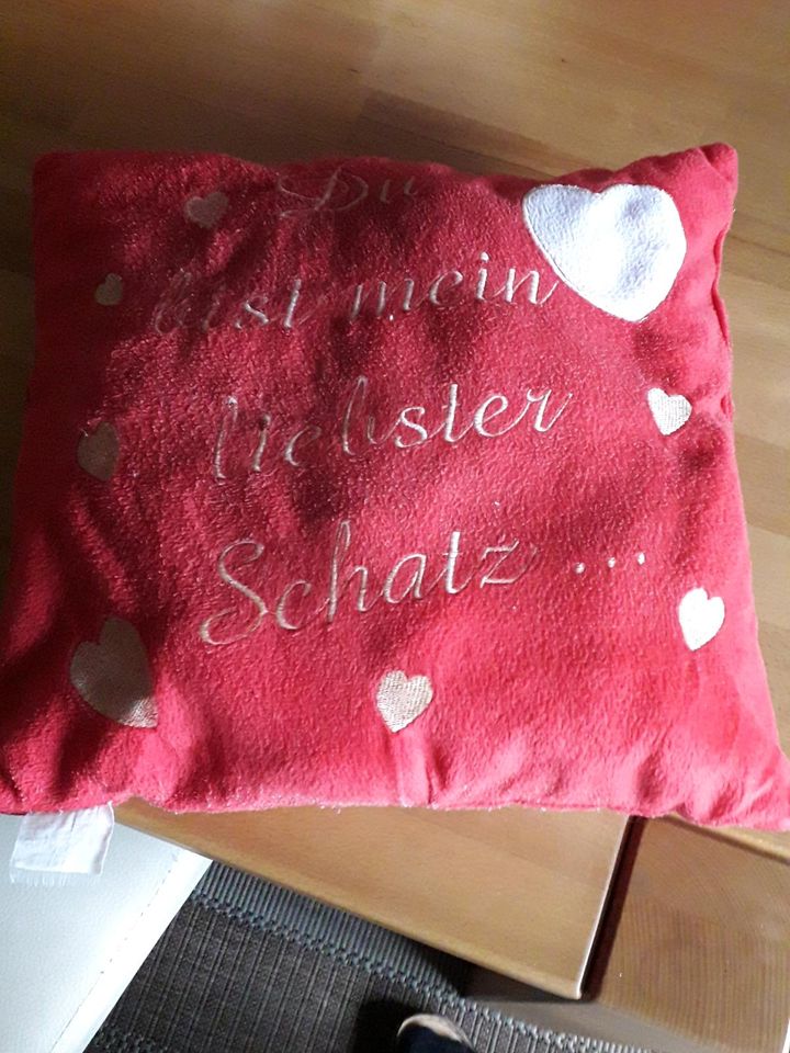 Sofa  - Kissen in Viechtach