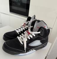 Jordan 5   Retro Metallic Black Baden-Württemberg - Kornwestheim Vorschau