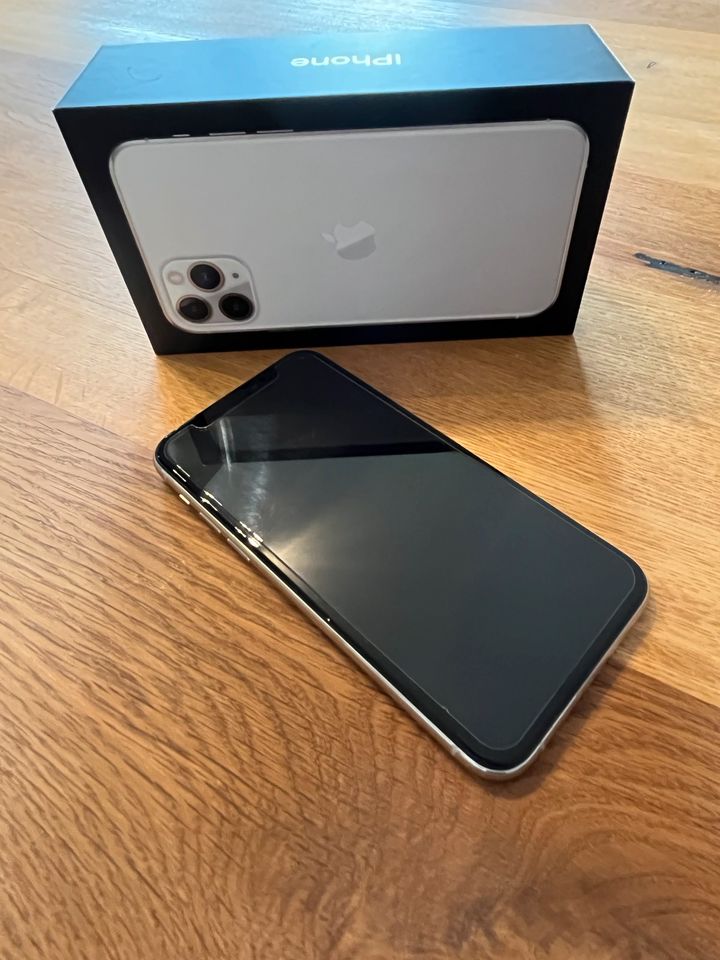 iPhone 11 Pro 64 GB in Adelsdorf