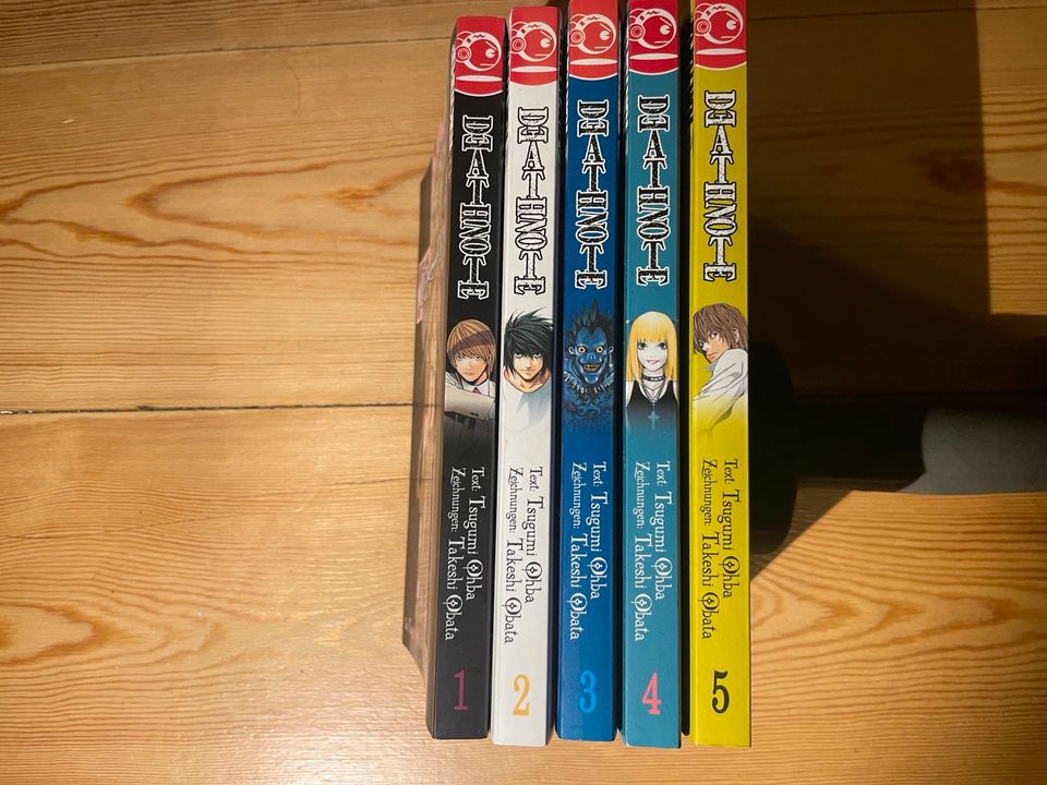 Death Note Manga 1-5 in Berlin