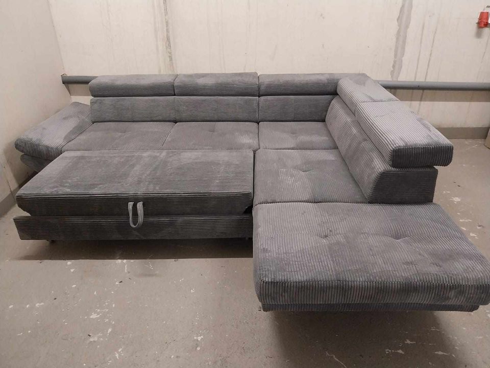 Cord Ecksofa, Couch, Wohnlandschaft Bettkasten,schlaffunktion in Bad Homburg