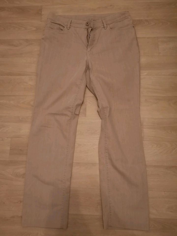 Damen Hose beige in Berlin