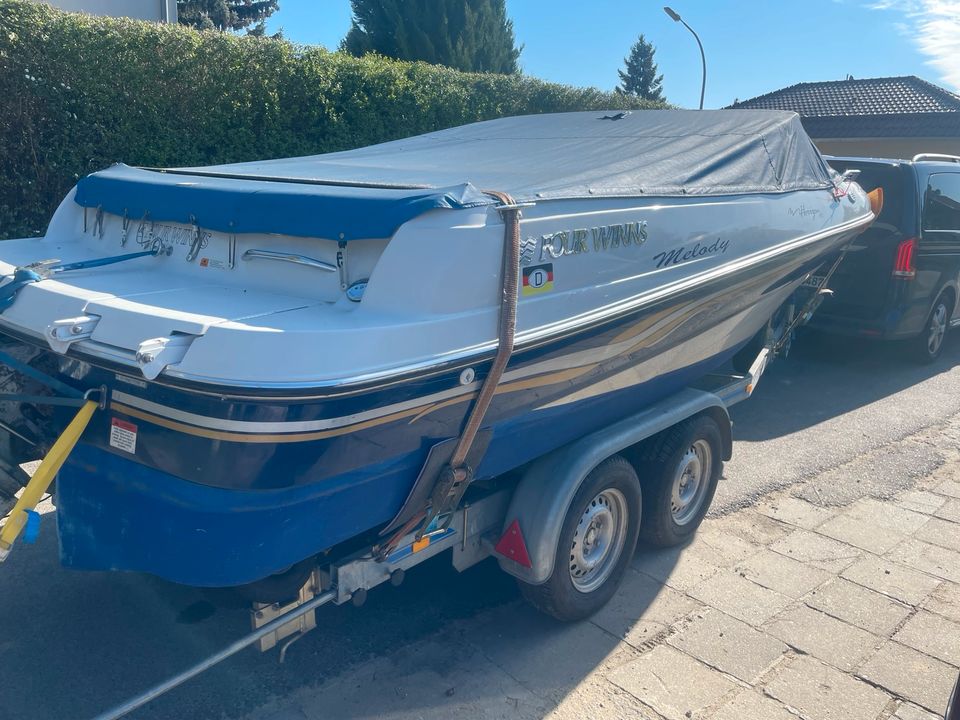 Bowrider Four Winns Horizon 190 Trailer Steinbacher Centerloader in Ludwigsfelde