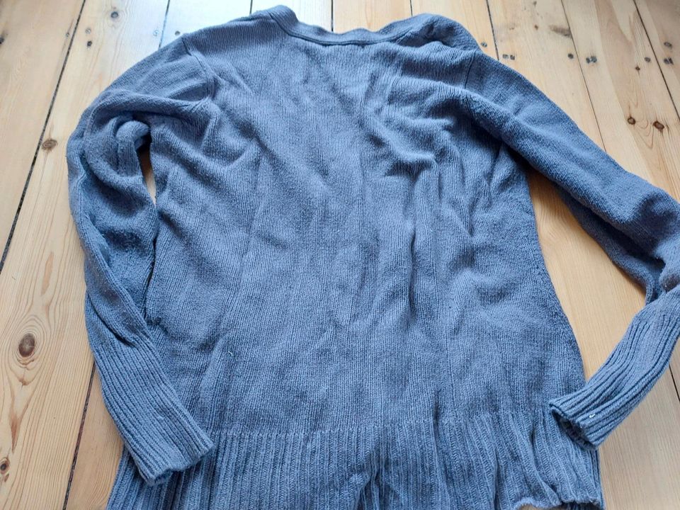 Strickjacke von Zara in der Gr. L in Falkensee